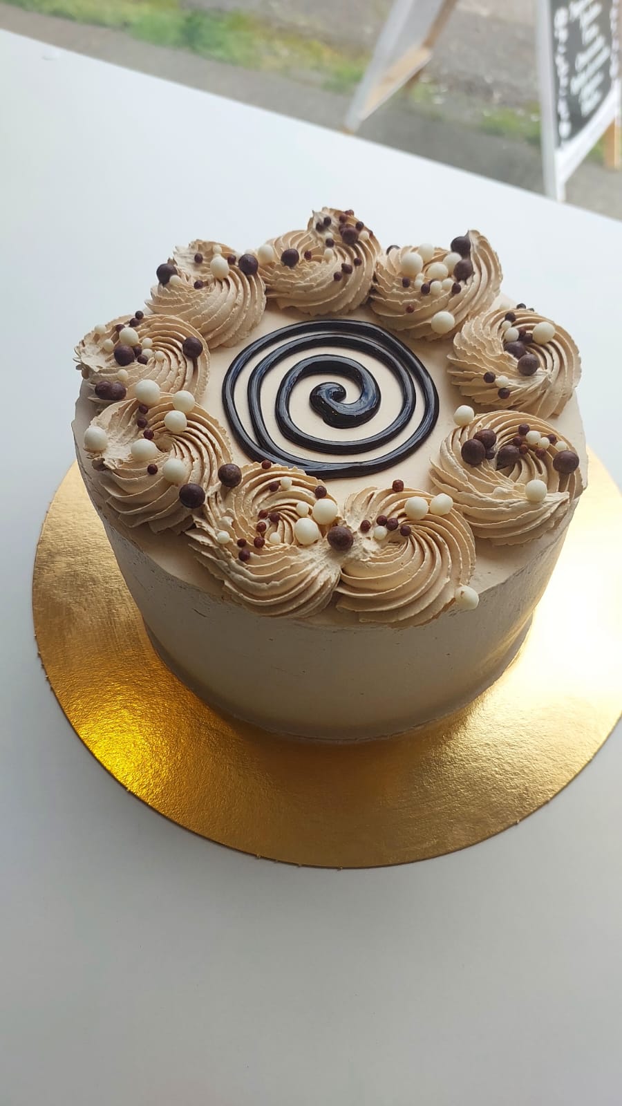 Torta moka manjar nuez